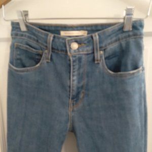 W Levi's 721 High Rise Skinny Jeans (27)